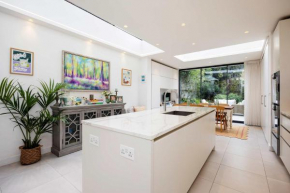 Veeve - A Leafy Retreat London